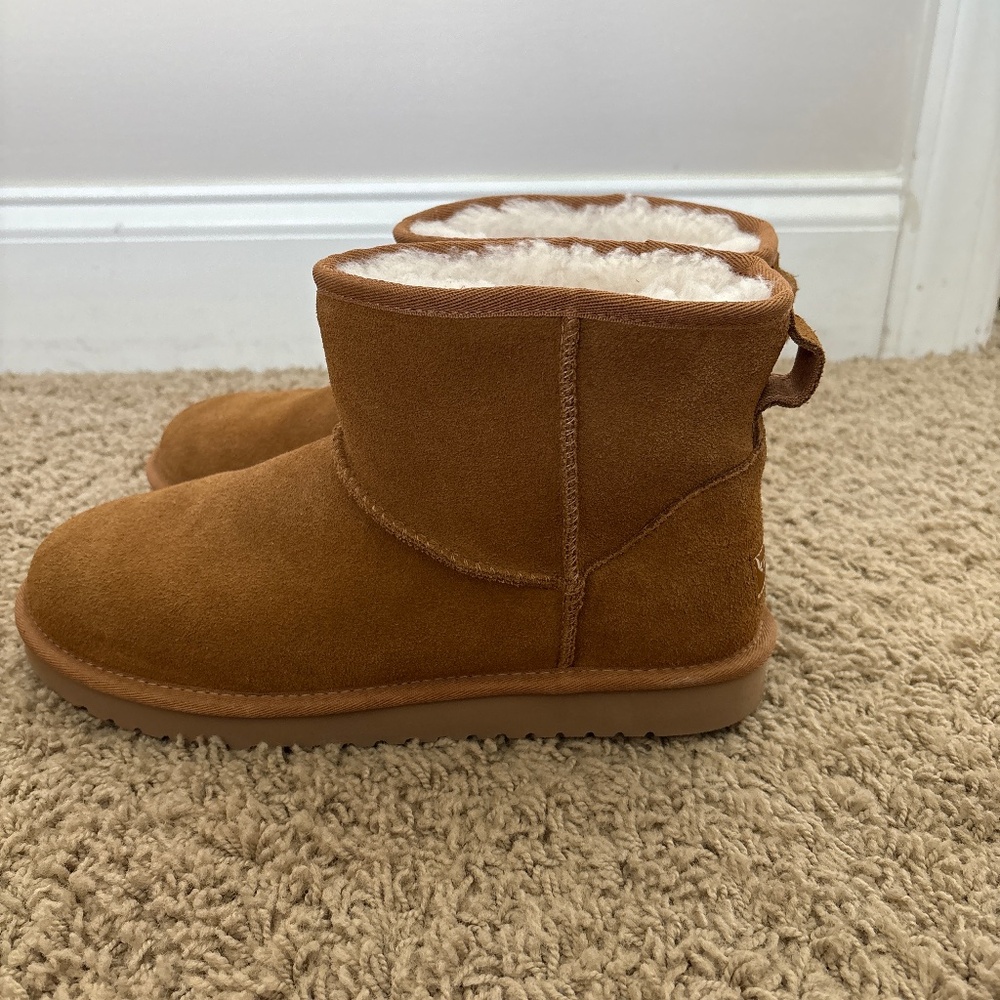 Koolaburra BY UGG ankle booties